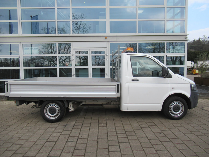 Volkswagen Transporter T5 2.0 TDI 62KW L2H1 Pick-Up Open laadbak - Open body delivery van: picture 3 Volkswagen Transporter T5 2.0 TDI 62KW L2H1 Pick-Up Open laadbak - Open body delivery van: picture 3