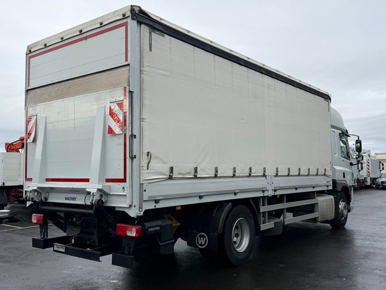 DAF CF 400FA Pritsche/Plane, Edscha, Retarder, Lbw - Curtain side truck: picture 4 DAF CF 400FA Pritsche/Plane, Edscha, Retarder, Lbw - Curtain side truck: picture 4