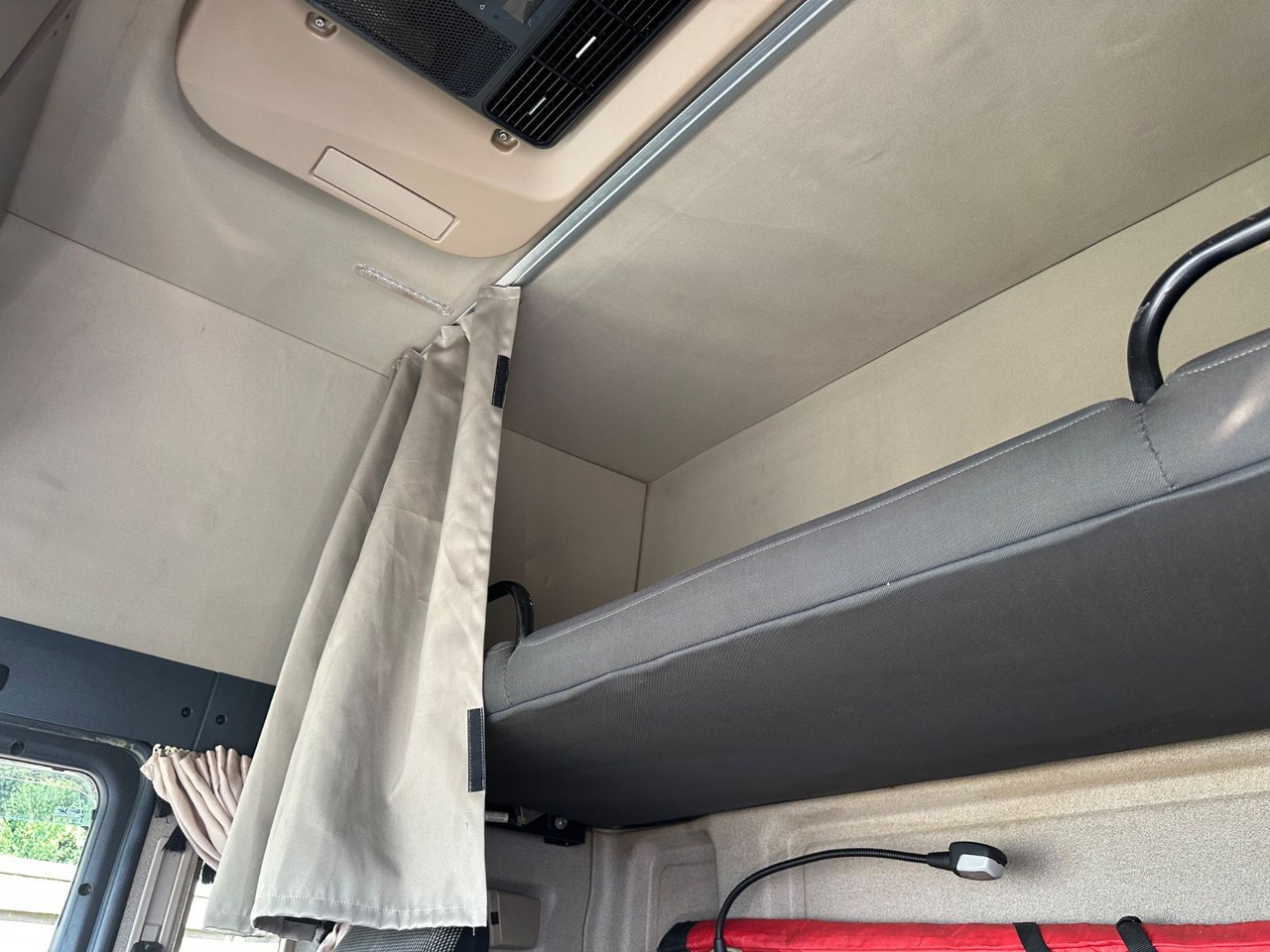 MAN 8.250 TGL*VDI2700*TOP*4-er Zug BFT Anhänger MAN 8.250 TGL*4x L1H1*XLX Kabine*VDI2700*TOP* - Car transporter truck: picture 5 MAN 8.250 TGL*VDI2700*TOP*4-er Zug BFT Anhänger MAN 8.250 TGL*4x L1H1*XLX Kabine*VDI2700*TOP* - Car transporter truck: picture 5