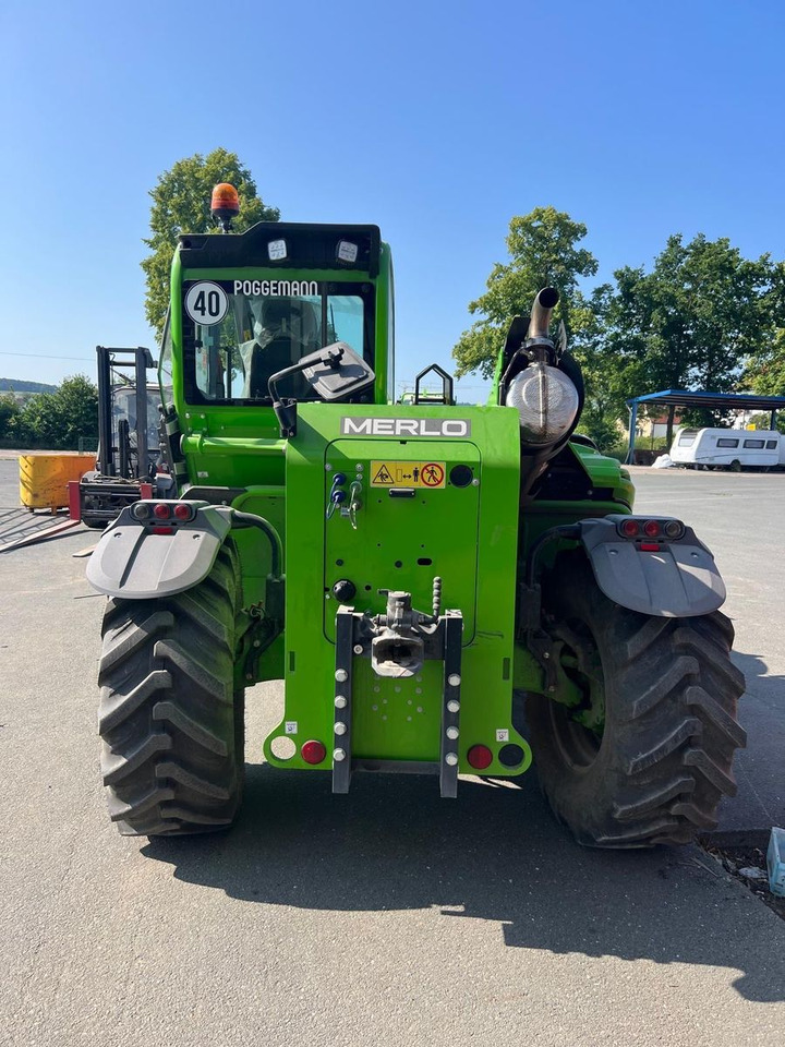 Merlo 38.10 TTCS 145 Turbo Farmer/ 170h/3800kg - Telescopic handler: picture 4 Merlo 38.10 TTCS 145 Turbo Farmer/ 170h/3800kg - Telescopic handler: picture 4