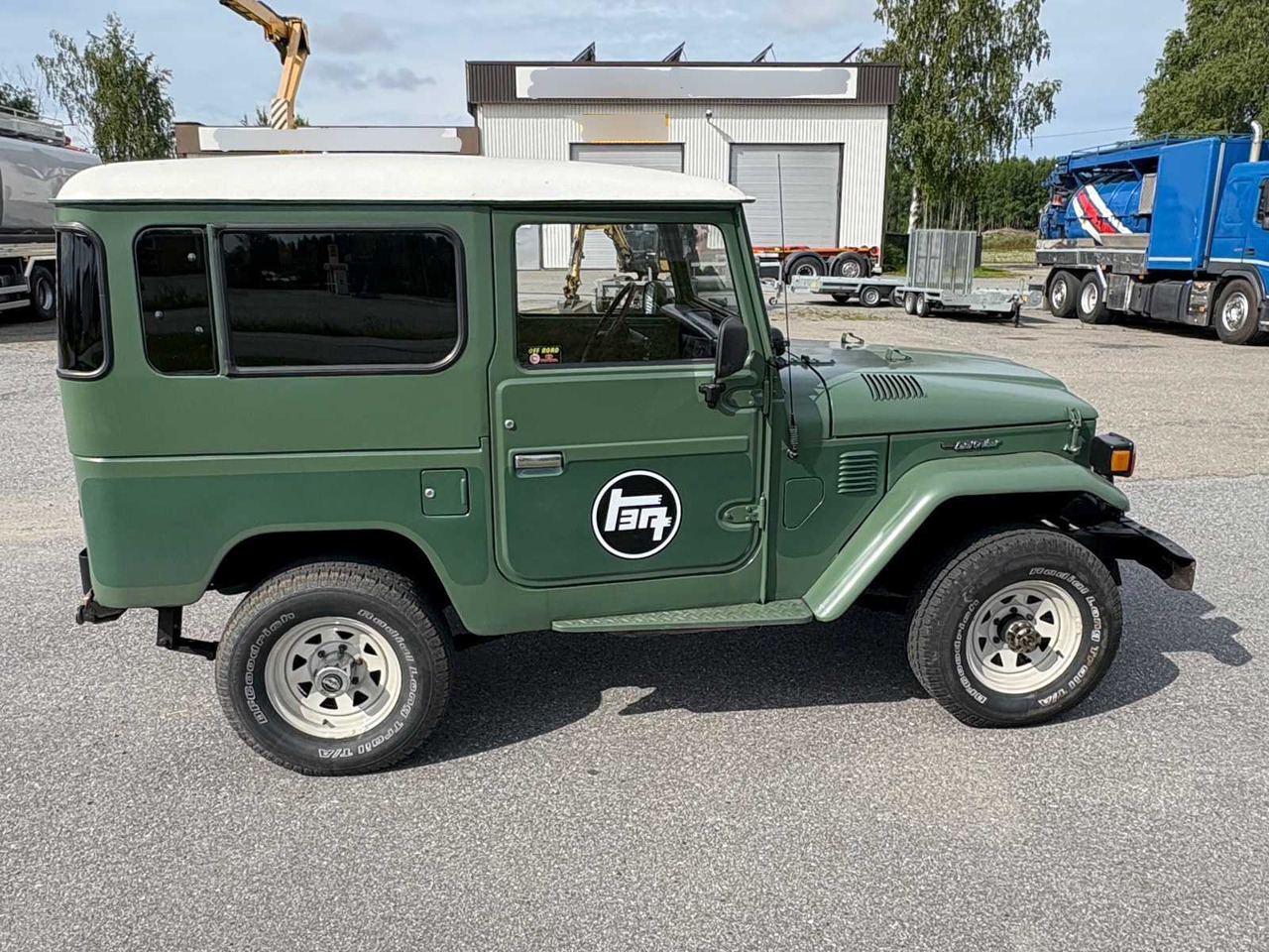 Vintage car Toyota Land Cruiser BJ40 - SUV: picture 4 Vintage car Toyota Land Cruiser BJ40 - SUV: picture 4
