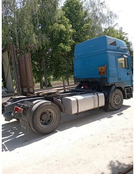 Tractor unit MAN 19.414 F2000: picture 6