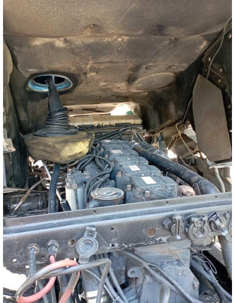 Tractor unit MAN 19.414 F2000: picture 7