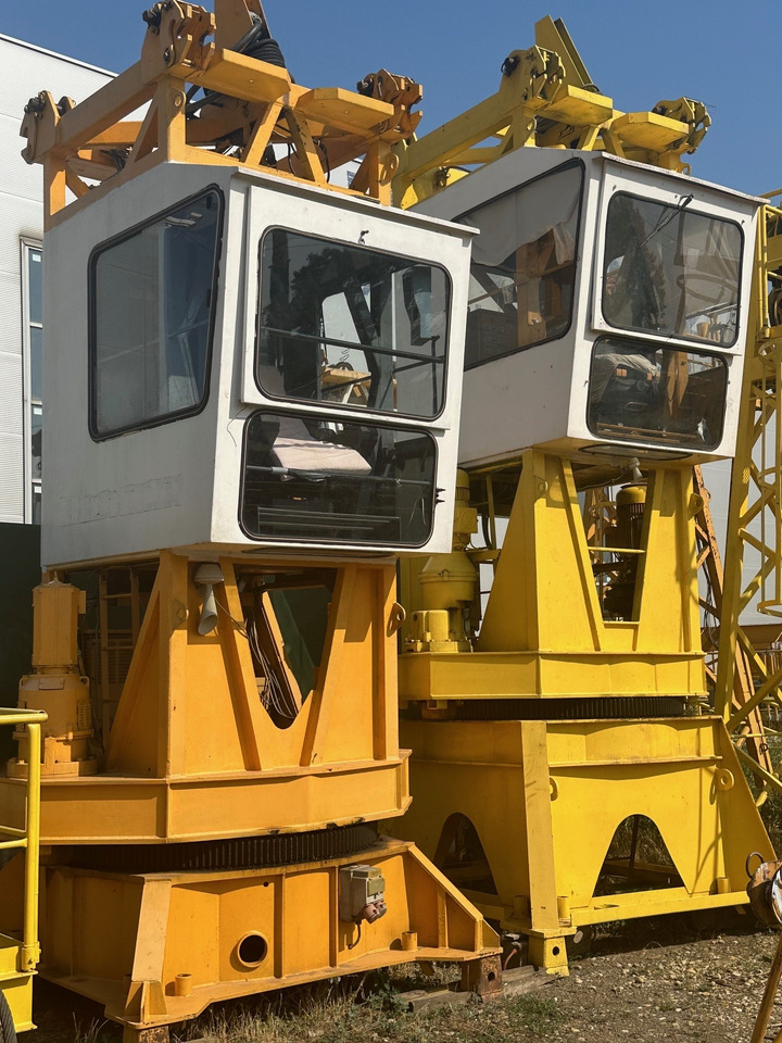 LIEBHERR 180 EC-H10 - Tower crane: picture 1 LIEBHERR 180 EC-H10 - Tower crane: picture 1