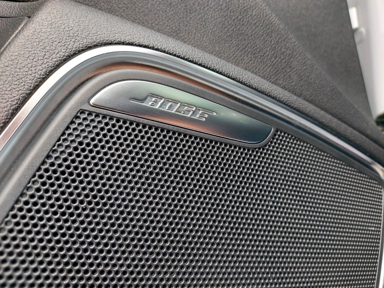 Audi A1 Sportback sport S-Line Pano Bose Xenon DAB - Saloon car: picture 5 Audi A1 Sportback sport S-Line Pano Bose Xenon DAB - Saloon car: picture 5