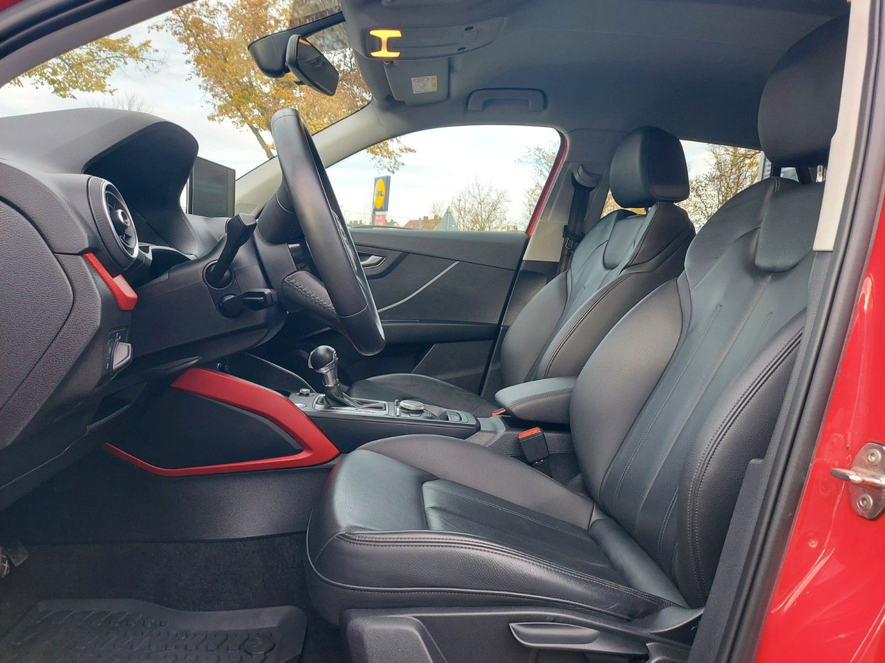 SUV Audi Q2 40 TFSI quattro sport LED Leder Kamera AHK: picture 11 SUV Audi Q2 40 TFSI quattro sport LED Leder Kamera AHK: picture 11