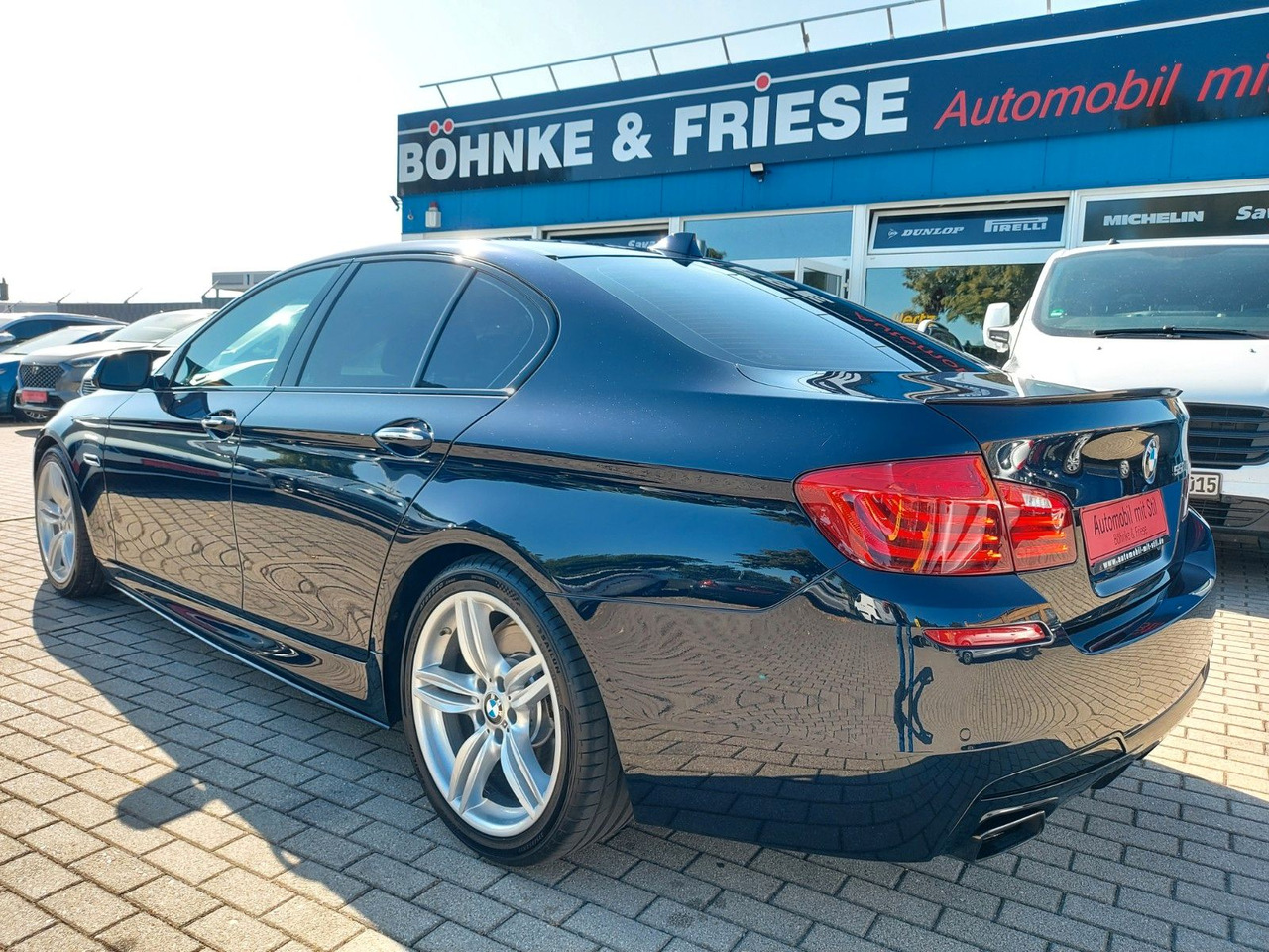 BMW 550i Limousine Autom. M-Sport HUD Glasdach H&K - Saloon car: picture 4 BMW 550i Limousine Autom. M-Sport HUD Glasdach H&K - Saloon car: picture 4