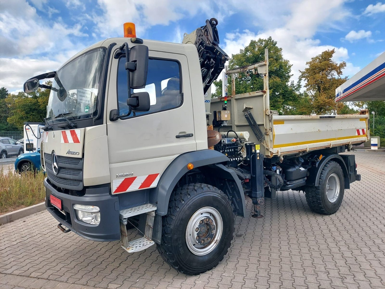 Mercedes-Benz Atego / 1324 MEILLER 4X4 KRAN ATLAS 116.3 Kipper - Tipper, Crane truck: picture 1 Mercedes-Benz Atego / 1324 MEILLER 4X4 KRAN ATLAS 116.3 Kipper - Tipper, Crane truck: picture 1