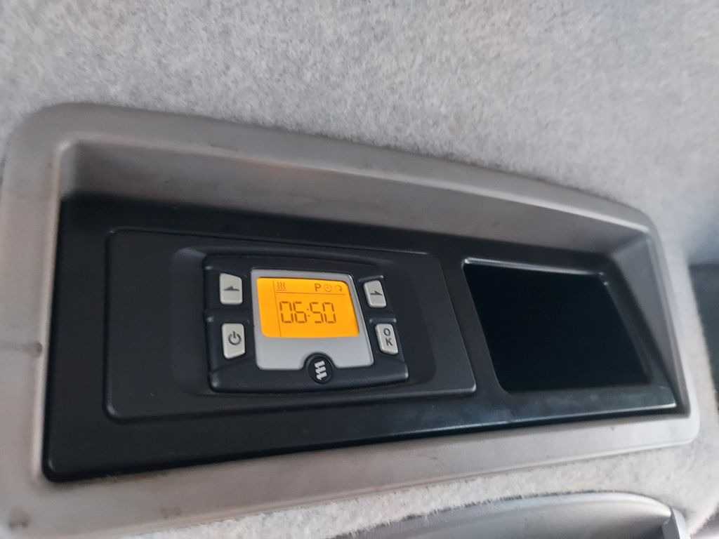 Mercedes-Benz Sprinter II DoKa 316 CDI 4X4 Pritsche 6 Sitze - Curtain side van, Crew cab van: picture 2 Mercedes-Benz Sprinter II DoKa 316 CDI 4X4 Pritsche 6 Sitze - Curtain side van, Crew cab van: picture 2