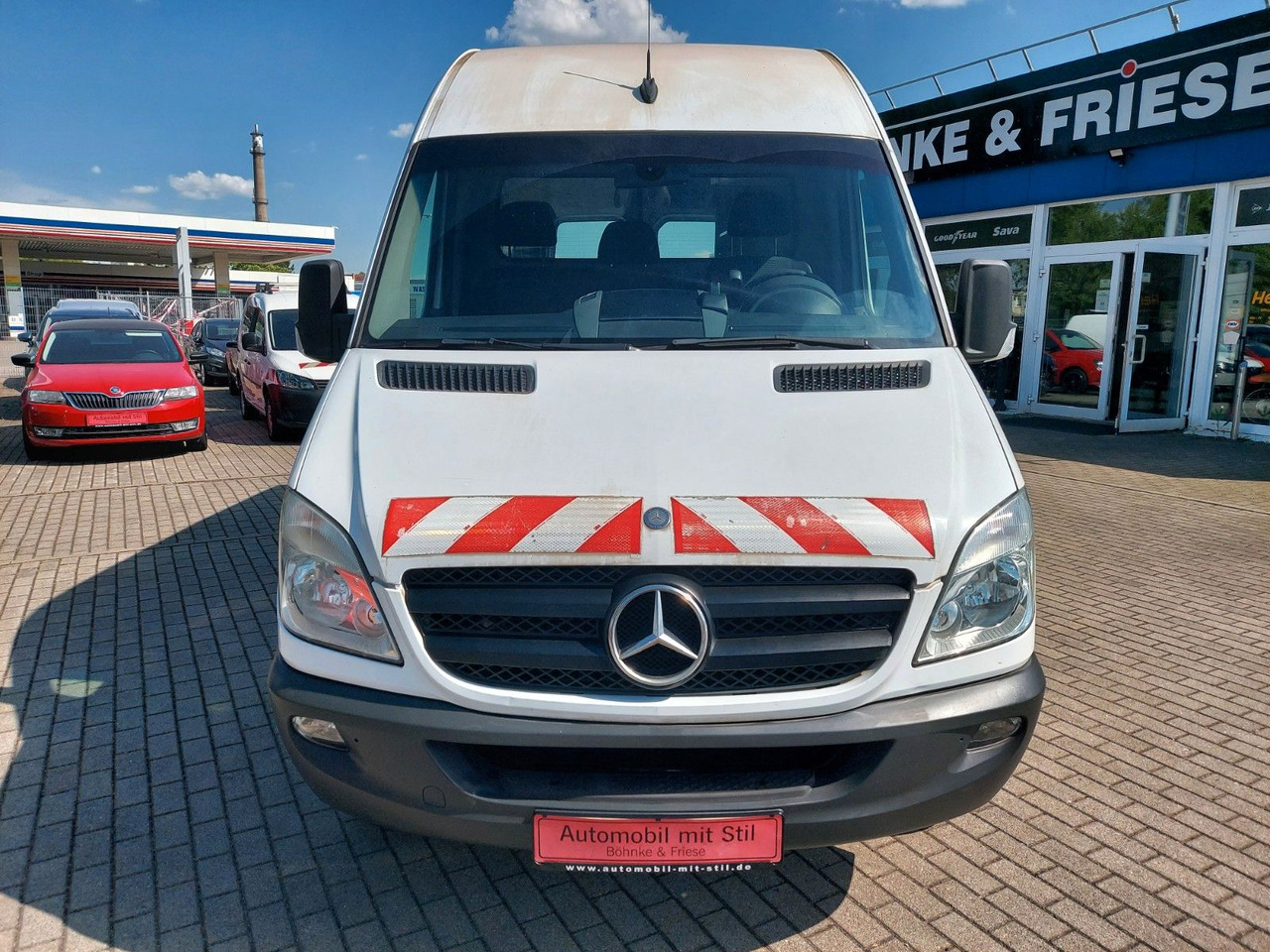Mercedes-Benz Sprinter II Kasten 519 CDI KLIMA AUTOMATIK AHK - People carrier: picture 4 Mercedes-Benz Sprinter II Kasten 519 CDI KLIMA AUTOMATIK AHK - People carrier: picture 4