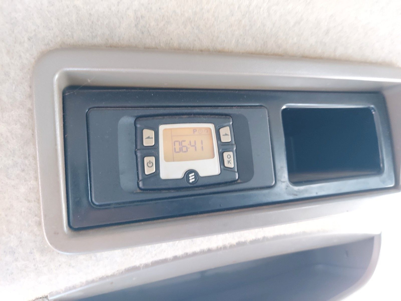 Mercedes-Benz Sprinter II Pritsche DoKa 316 4X4 Klima Standhei - Curtain side van, Crew cab van: picture 2 Mercedes-Benz Sprinter II Pritsche DoKa 316 4X4 Klima Standhei - Curtain side van, Crew cab van: picture 2