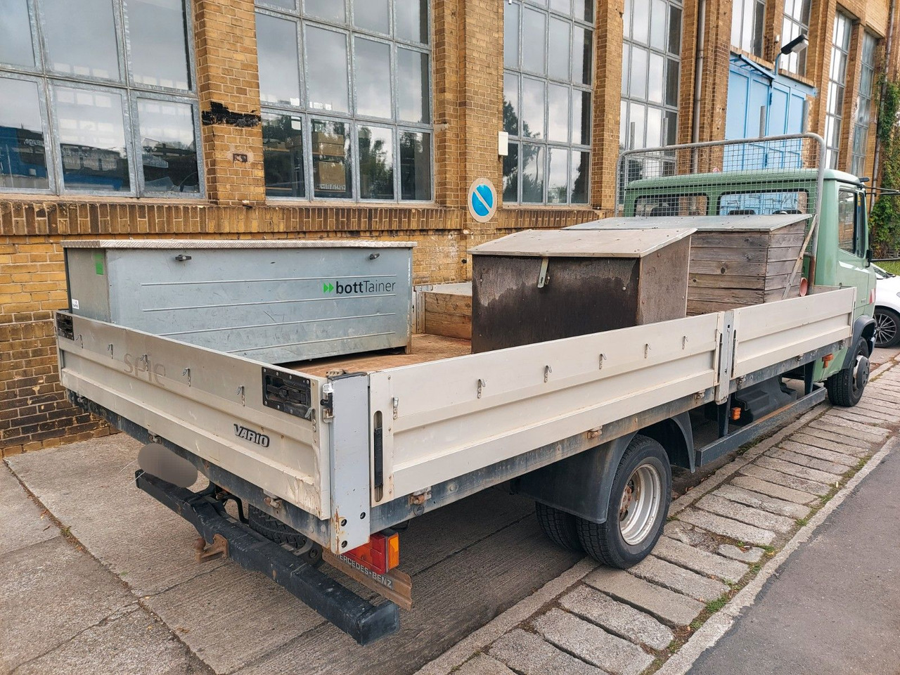 Open body delivery van Mercedes-Benz Vario 613D Pritsche lang extralang: picture 7 Open body delivery van Mercedes-Benz Vario 613D Pritsche lang extralang: picture 7