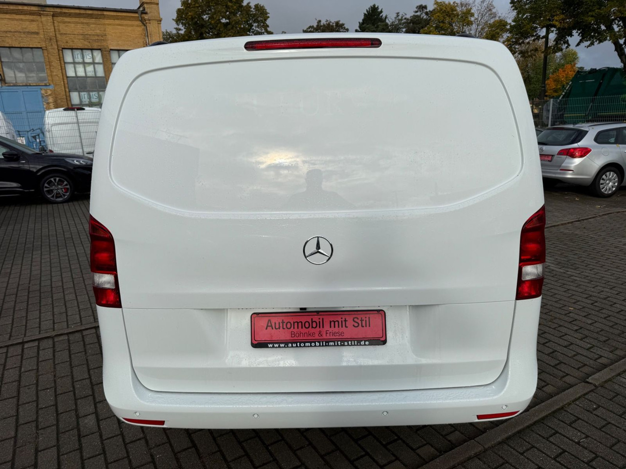 Mercedes-Benz Vito Kasten 114 CDI RWD lang KLIMA NAVI KAMERA P - People carrier: picture 5 Mercedes-Benz Vito Kasten 114 CDI RWD lang KLIMA NAVI KAMERA P - People carrier: picture 5