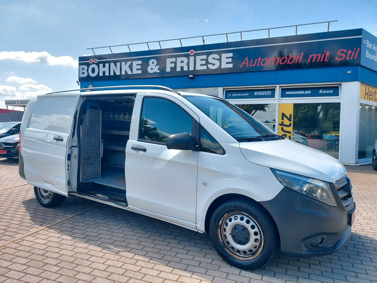 Mercedes-Benz Vito Kasten 116 CDI Extralang Automatik Tempomat - People carrier: picture 1 Mercedes-Benz Vito Kasten 116 CDI Extralang Automatik Tempomat - People carrier: picture 1