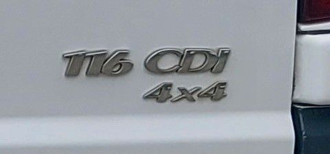Mercedes-Benz Vito Mixto 4x4 116 CDI lang Autom. Tempo - People carrier: picture 2 Mercedes-Benz Vito Mixto 4x4 116 CDI lang Autom. Tempo - People carrier: picture 2