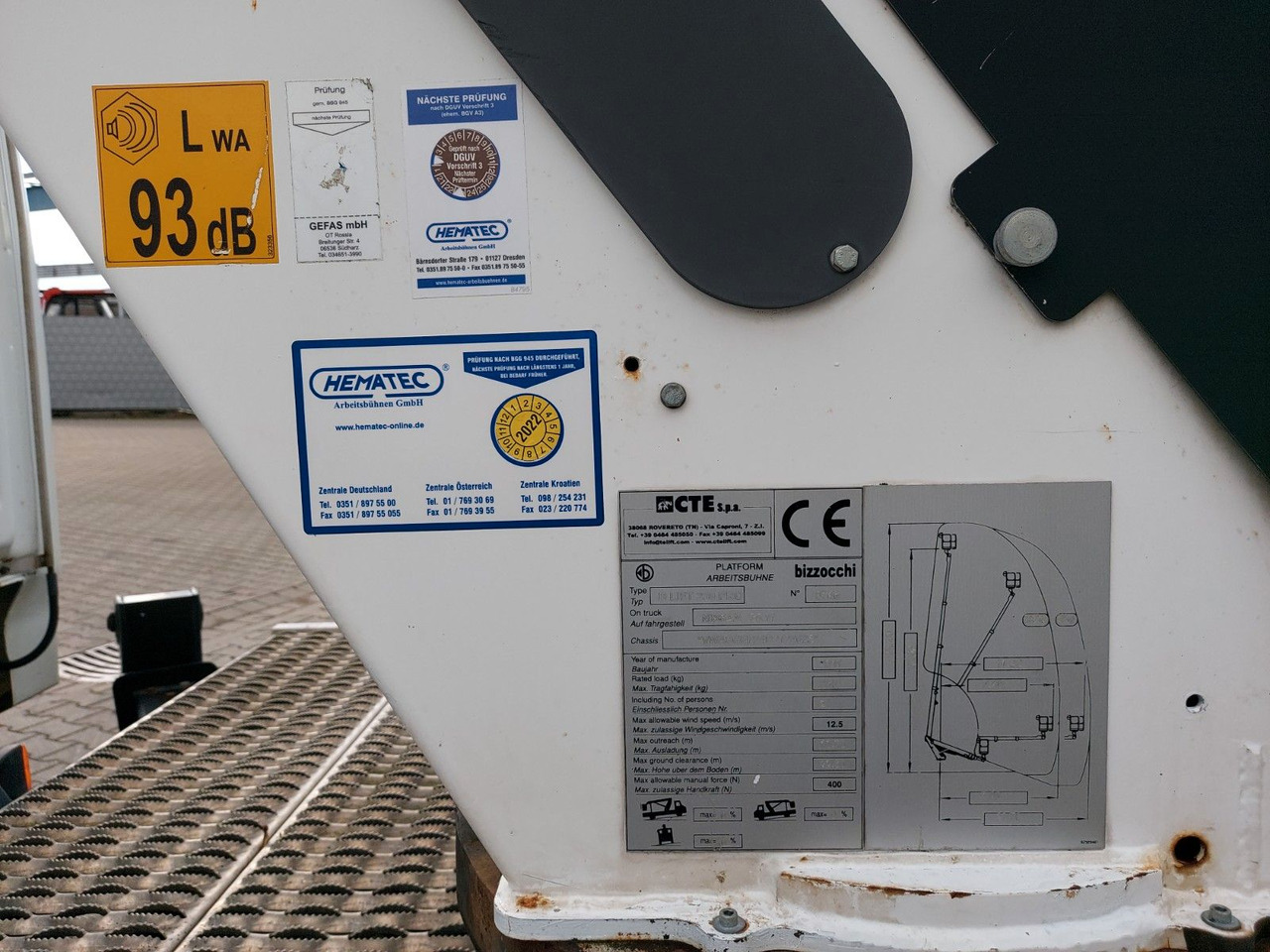 Nissan CABSTAR 35.11 HUBARBEITSBÜHNE LIFT 23 METER NEU - Truck mounted aerial platform: picture 2 Nissan CABSTAR 35.11 HUBARBEITSBÜHNE LIFT 23 METER NEU - Truck mounted aerial platform: picture 2