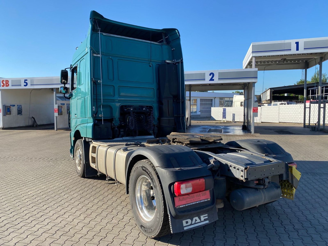 DAF XF 440 EURO 6 KIPPHYDRAULIK ALUFELGEN - Tractor unit: picture 4 DAF XF 440 EURO 6 KIPPHYDRAULIK ALUFELGEN - Tractor unit: picture 4