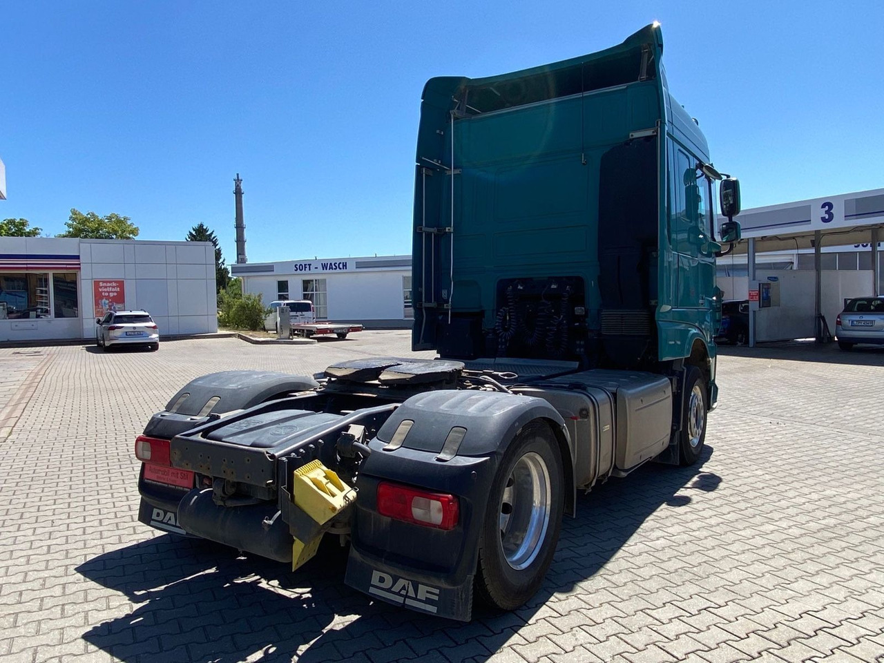 DAF XF 440 EURO 6 KIPPHYDRAULIK ALUFELGEN - Tractor unit: picture 3 DAF XF 440 EURO 6 KIPPHYDRAULIK ALUFELGEN - Tractor unit: picture 3