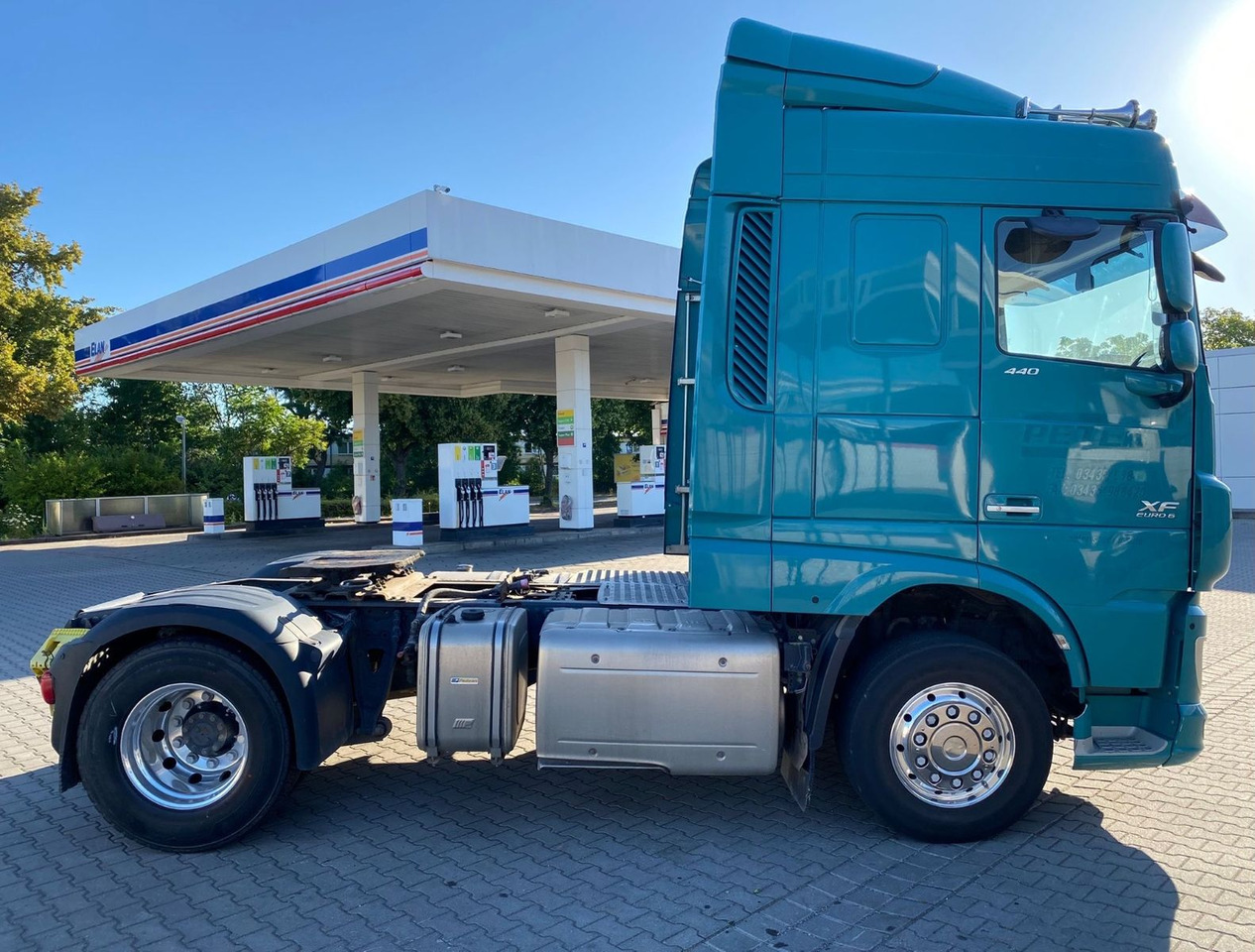 DAF XF 440 EURO 6 KIPPHYDRAULIK ALUFELGEN - Tractor unit: picture 2 DAF XF 440 EURO 6 KIPPHYDRAULIK ALUFELGEN - Tractor unit: picture 2