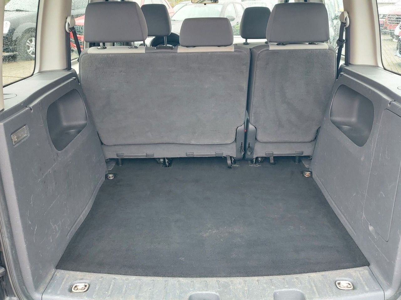 People carrier Volkswagen Caddy Kasten Kombi Trendline Klima 5 Sitze: picture 7