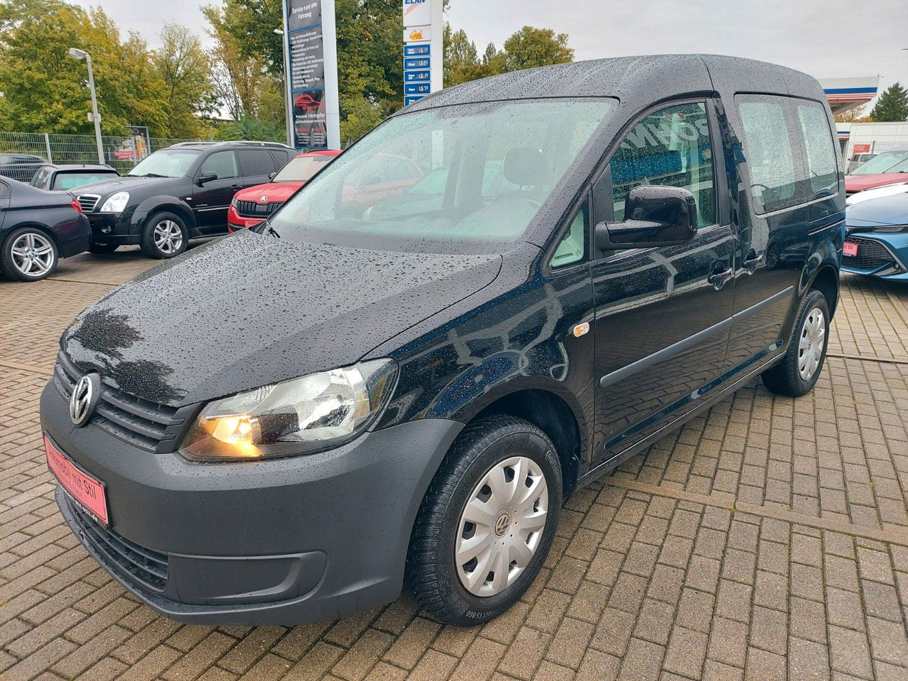 Volkswagen Caddy Kasten Kombi Trendline Klima 5 Sitze - People carrier: picture 3 Volkswagen Caddy Kasten Kombi Trendline Klima 5 Sitze - People carrier: picture 3