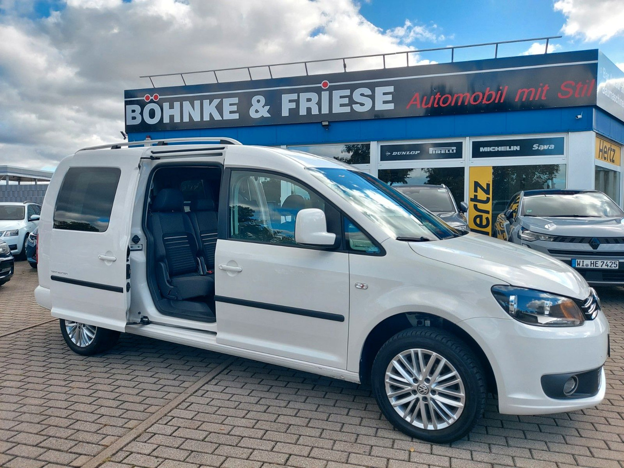 Volkswagen Caddy Kombi Maxi Comfortline 7 Sitze Team - People carrier: picture 1 Volkswagen Caddy Kombi Maxi Comfortline 7 Sitze Team - People carrier: picture 1
