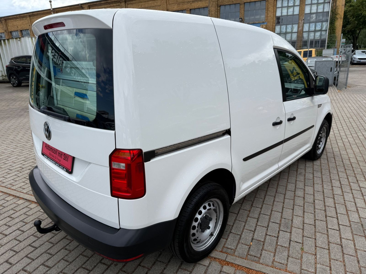 Volkswagen Caddy Nfz Kasten 4Motion KLIMA NAVI 10/25 TÜV - People carrier: picture 4 Volkswagen Caddy Nfz Kasten 4Motion KLIMA NAVI 10/25 TÜV - People carrier: picture 4