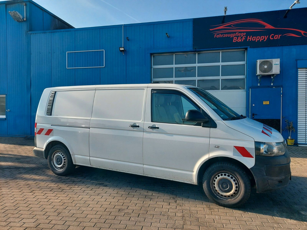 Volkswagen T5 Transporter Kasten Kombi lang 4Motion - People carrier: picture 1 Volkswagen T5 Transporter Kasten Kombi lang 4Motion - People carrier: picture 1