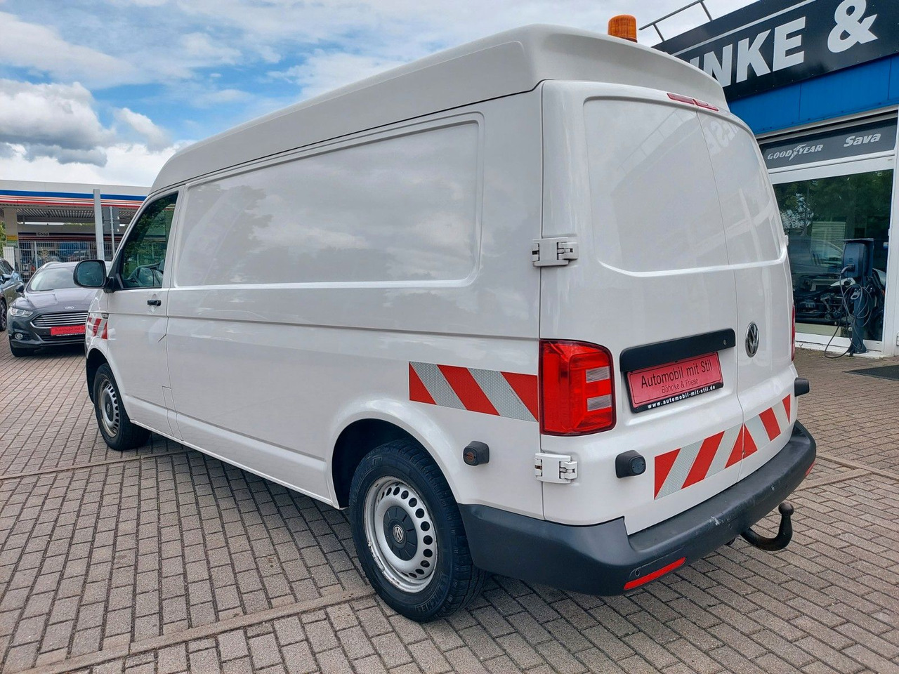 Volkswagen T6 Transporter Kombi Kasten 4x4 hoch lang Klima - People carrier: picture 5 Volkswagen T6 Transporter Kombi Kasten 4x4 hoch lang Klima - People carrier: picture 5