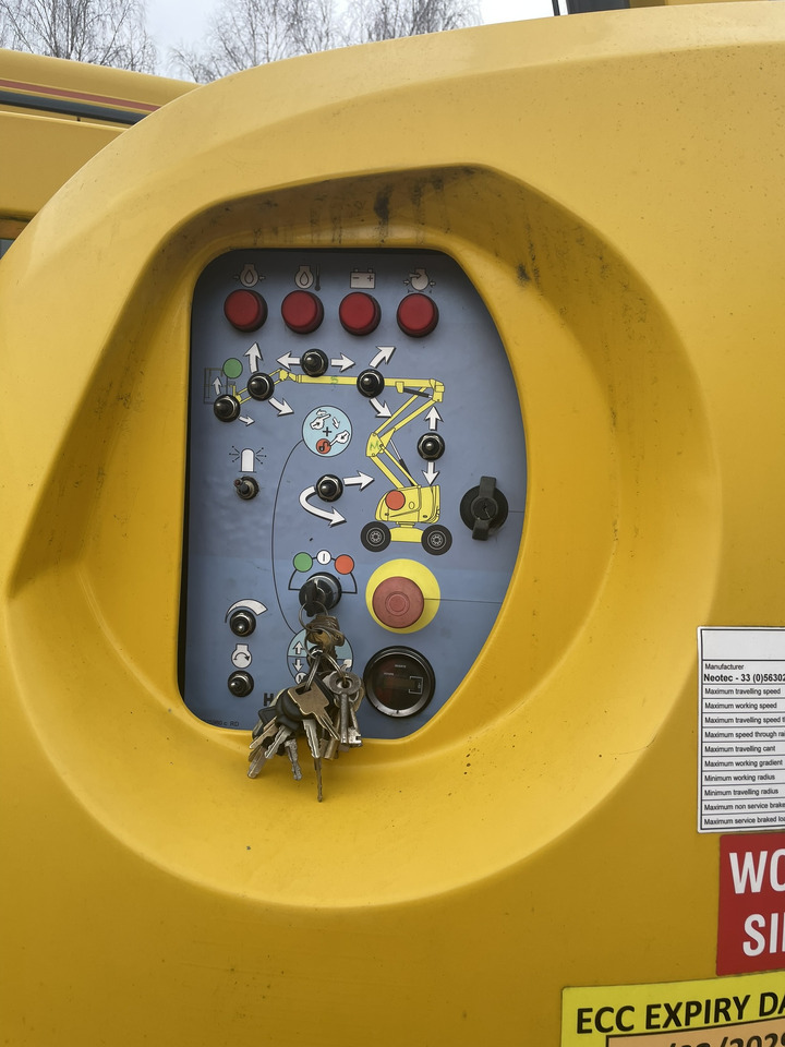 Neotec RRV Road-Rail Haulotte - Articulated boom lift: picture 4 Neotec RRV Road-Rail Haulotte - Articulated boom lift: picture 4