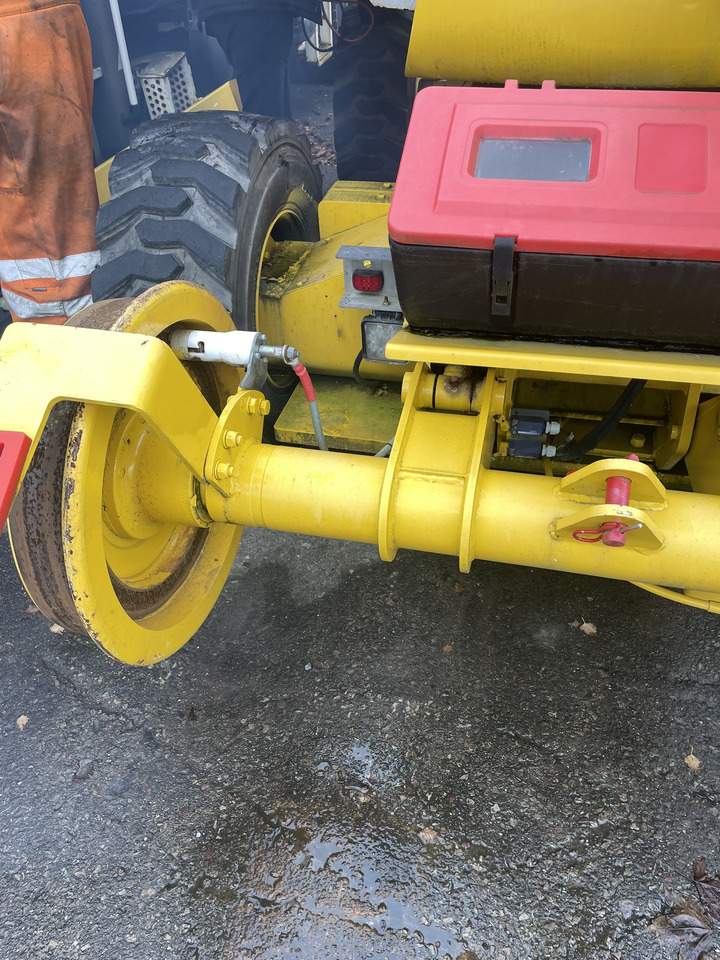 Neotec RRV Road-Rail Haulotte - Articulated boom lift: picture 5 Neotec RRV Road-Rail Haulotte - Articulated boom lift: picture 5