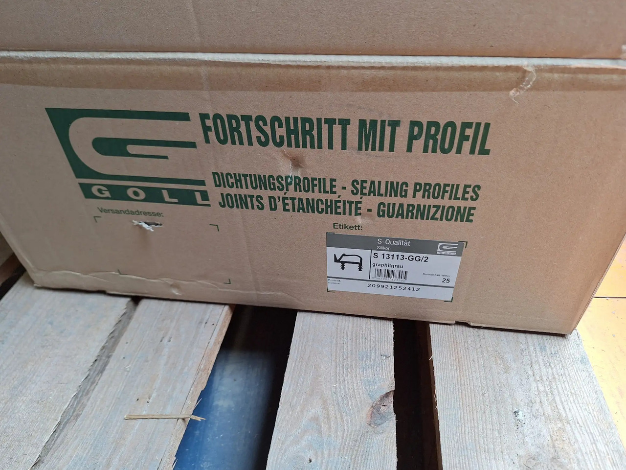 1 Stk. Dichtungsprofil (Goll) - Garage equipment: picture 2 1 Stk. Dichtungsprofil (Goll) - Garage equipment: picture 2