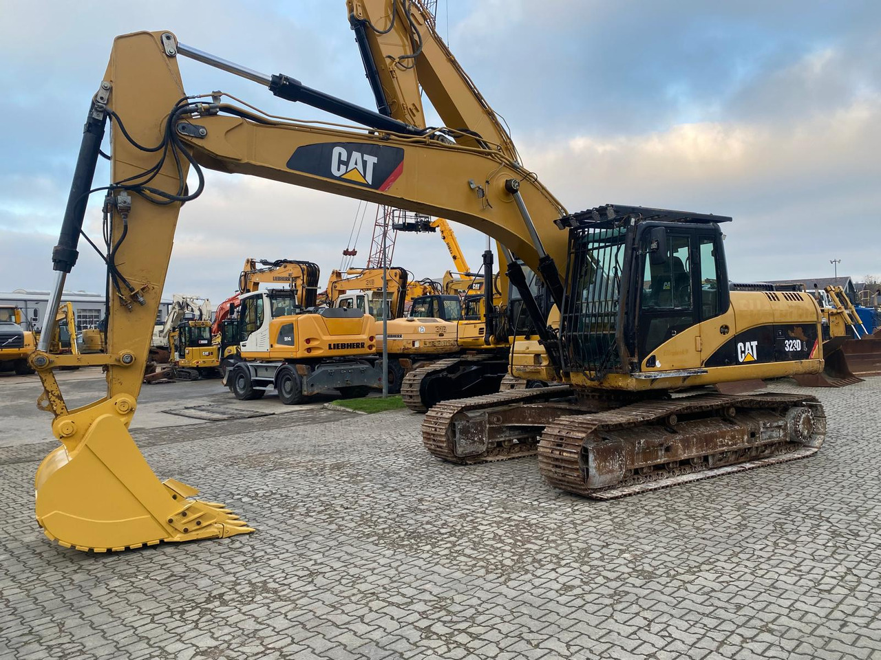 Caterpillar 323D NVT - Crawler excavator: picture 2 Caterpillar 323D NVT - Crawler excavator: picture 2