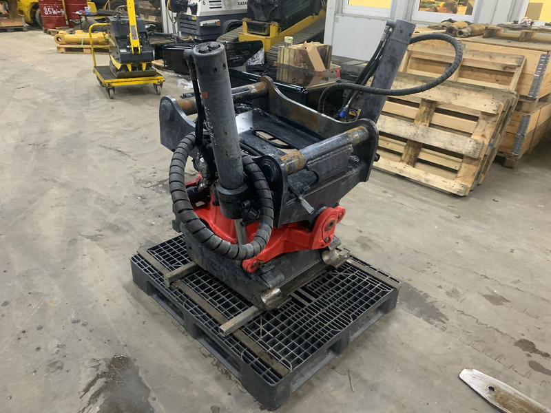 ROTOTILT R8 - Quick coupler: picture 1 ROTOTILT R8 - Quick coupler: picture 1