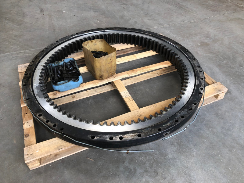 Caterpillar 330/336 Slewring OEM 3530487 - Spare parts: picture 3 Caterpillar 330/336 Slewring OEM 3530487 - Spare parts: picture 3