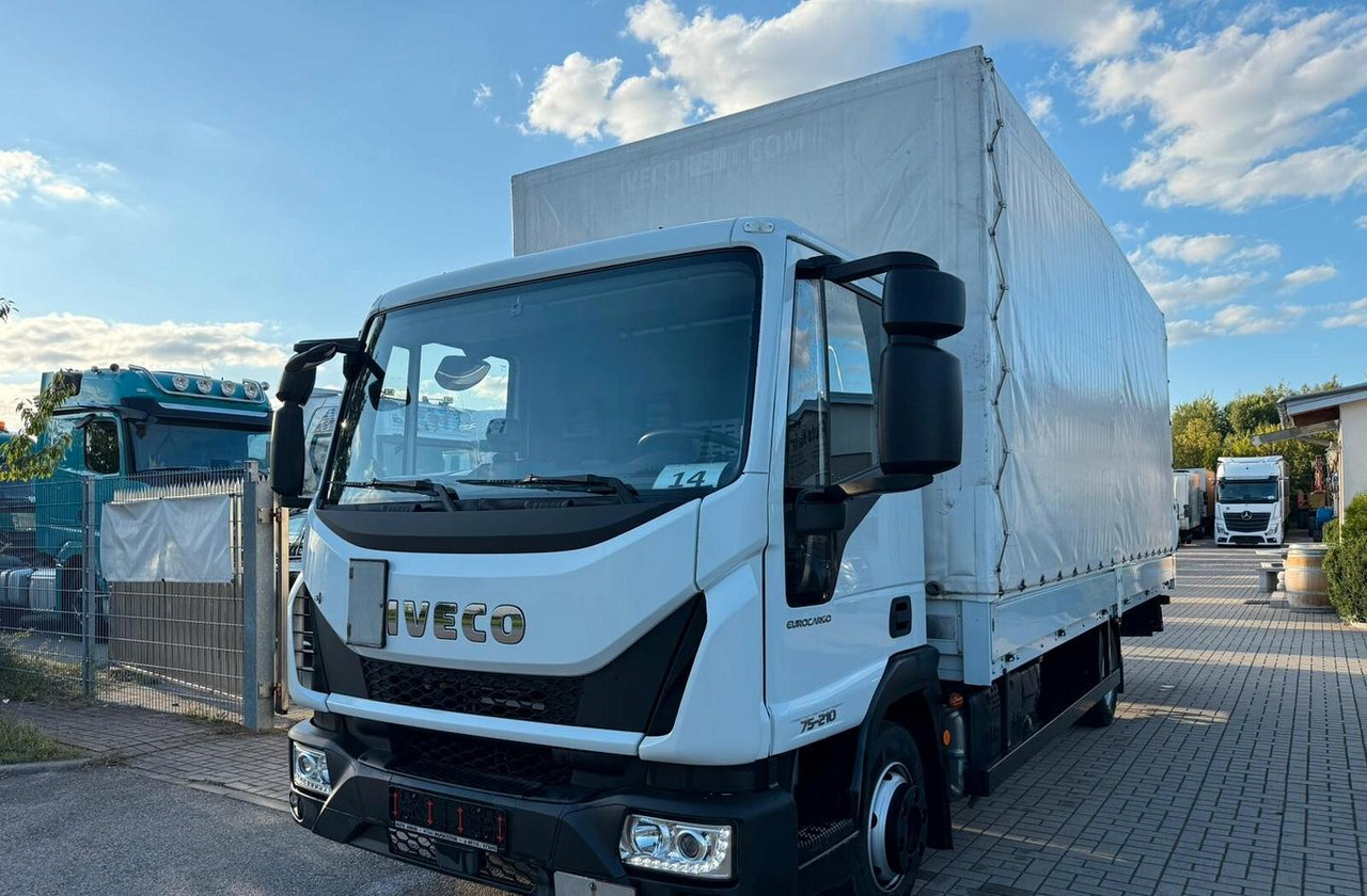 Iveco - Curtain side truck: picture 2 Iveco - Curtain side truck: picture 2