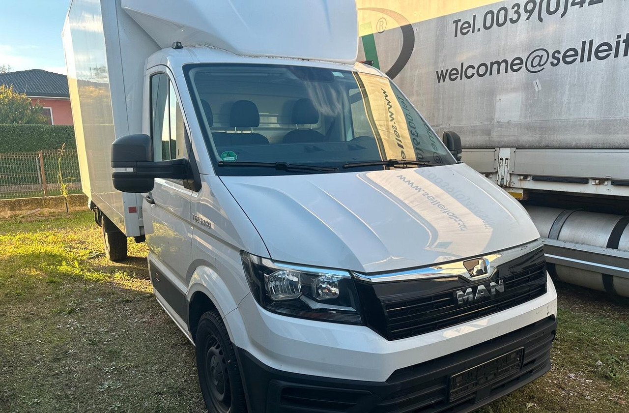 Volkswagen - Closed box van: picture 2 Volkswagen - Closed box van: picture 2