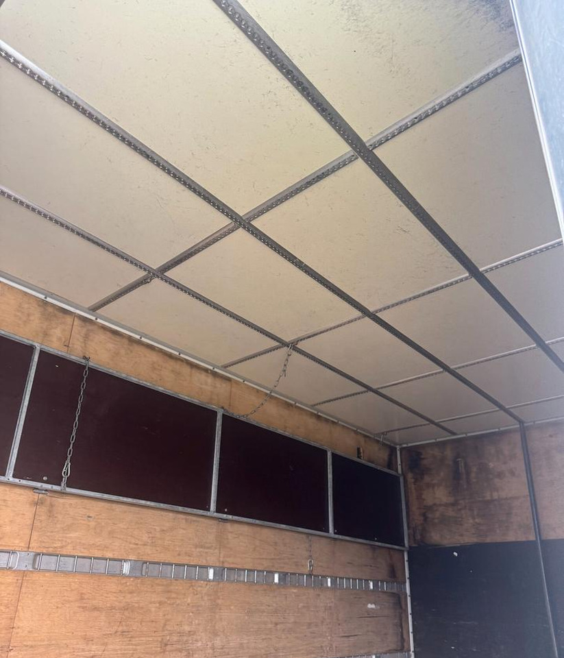 Iveco 75e190 - Box truck: picture 5 Iveco 75e190 - Box truck: picture 5