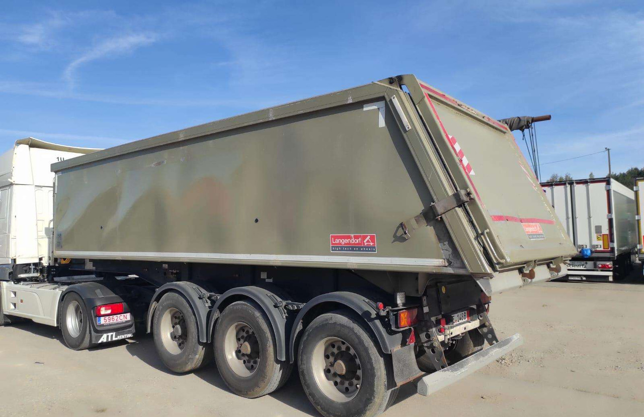 Langendorf SKA24/28 - Tipper semi-trailer: picture 2 Langendorf SKA24/28 - Tipper semi-trailer: picture 2