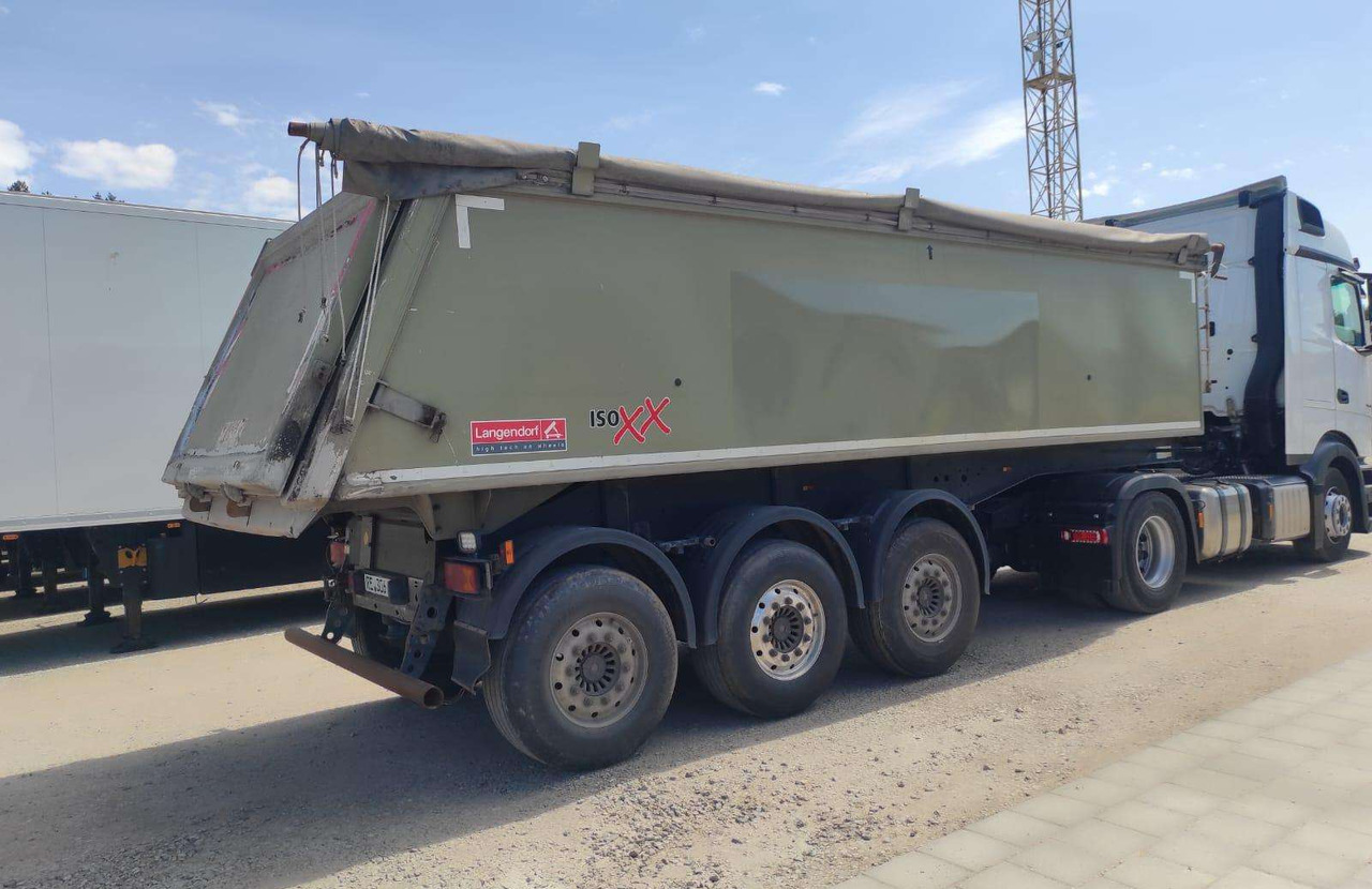 Langendorf SKA24/30 - Tipper semi-trailer: picture 3 Langendorf SKA24/30 - Tipper semi-trailer: picture 3