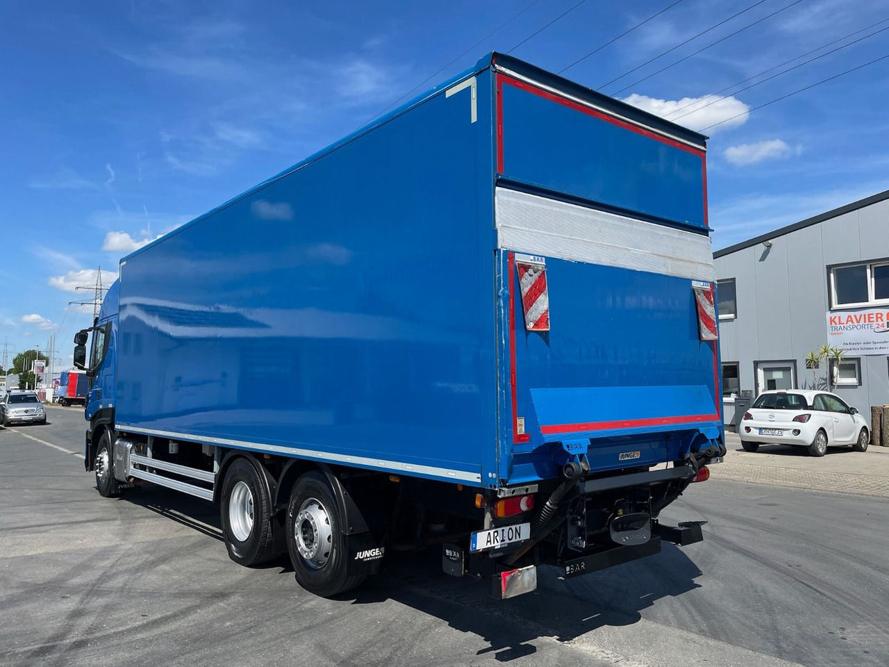 Iveco Stralis 420 Koffer/Thermoisoliert/LBW/NLA/AC/EU6 - Box truck: picture 4 Iveco Stralis 420 Koffer/Thermoisoliert/LBW/NLA/AC/EU6 - Box truck: picture 4