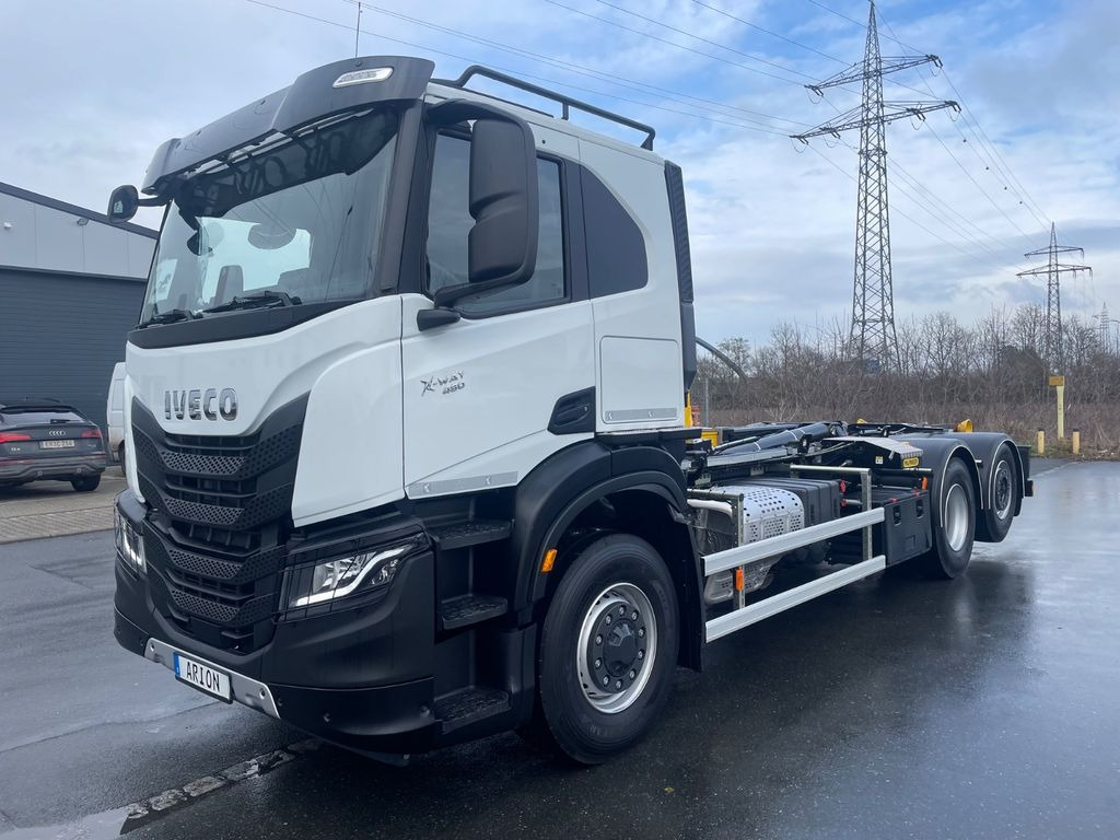 Iveco X-Way AT280X48Y/PSON+ Abrollkipper/PALFINGER/NLA - Hook lift truck: picture 2 Iveco X-Way AT280X48Y/PSON+ Abrollkipper/PALFINGER/NLA - Hook lift truck: picture 2