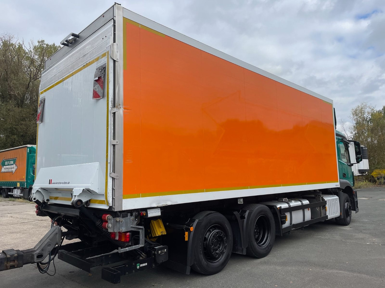 Mercedes-Benz Antos 2543 6x2 Kühlkoffer/CARRIER/NLA/LBW/AC/EU6 - Refrigerated truck: picture 5 Mercedes-Benz Antos 2543 6x2 Kühlkoffer/CARRIER/NLA/LBW/AC/EU6 - Refrigerated truck: picture 5