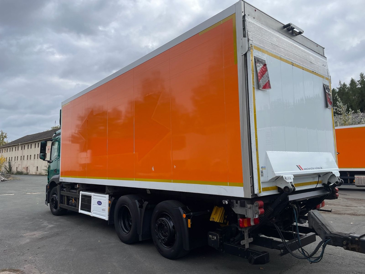 Mercedes-Benz Antos 2543 6x2 Kühlkoffer/CARRIER/NLA/LBW/AC/EU6 - Refrigerated truck: picture 4 Mercedes-Benz Antos 2543 6x2 Kühlkoffer/CARRIER/NLA/LBW/AC/EU6 - Refrigerated truck: picture 4