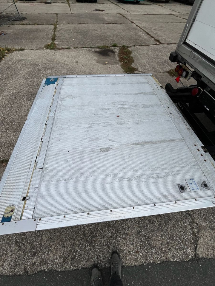 Schmitz Cargobull SCB*S3B/CARRIER/Vector1550/LBW/BÄR/2347h/13,4m - Refrigerated semi-trailer: picture 5 Schmitz Cargobull SCB*S3B/CARRIER/Vector1550/LBW/BÄR/2347h/13,4m - Refrigerated semi-trailer: picture 5