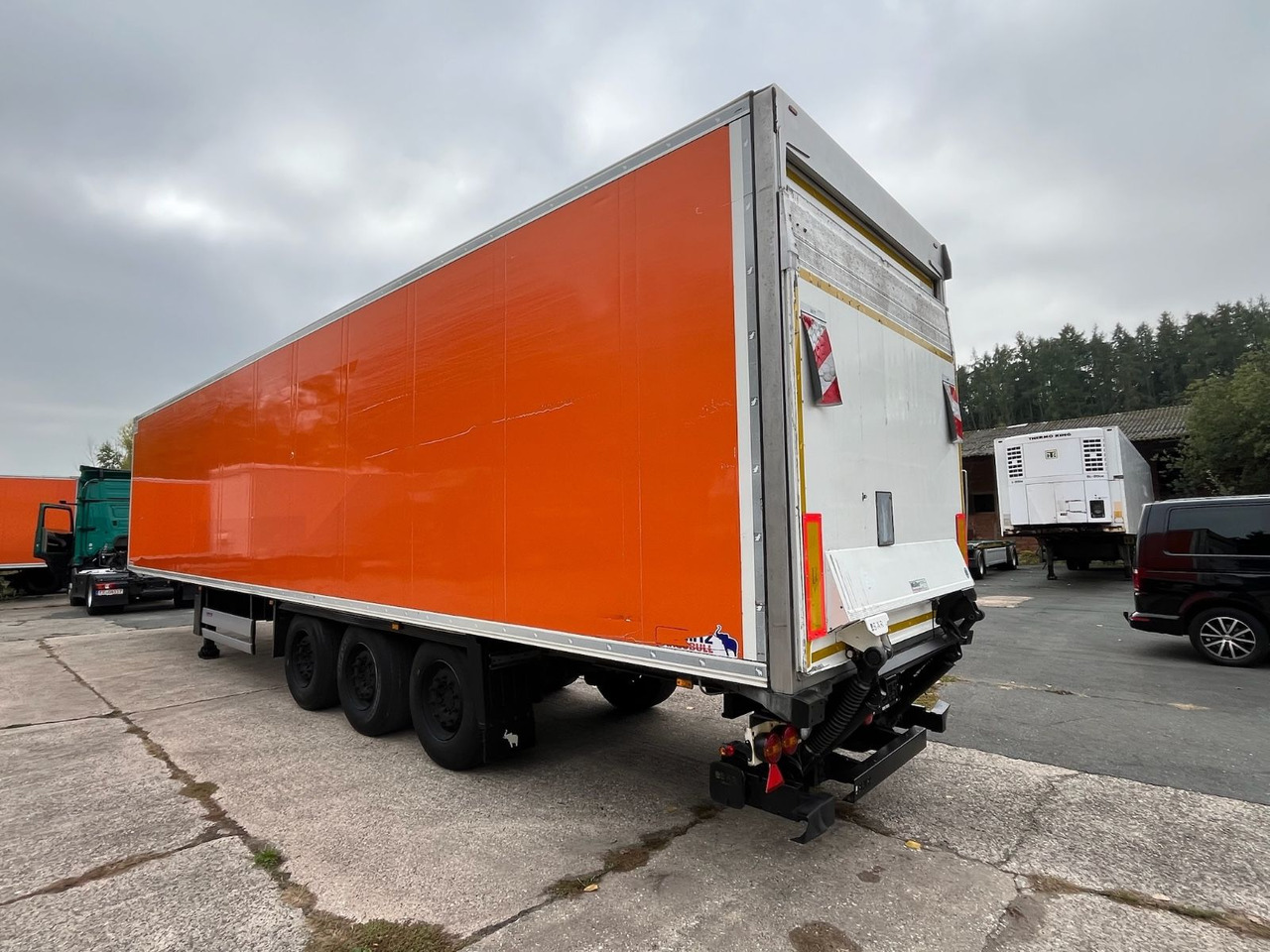 Schmitz Cargobull SCB*S3B/CARRIER/Vector1550/LBW/BÄR/2347h/13,4m - Refrigerated semi-trailer: picture 3 Schmitz Cargobull SCB*S3B/CARRIER/Vector1550/LBW/BÄR/2347h/13,4m - Refrigerated semi-trailer: picture 3
