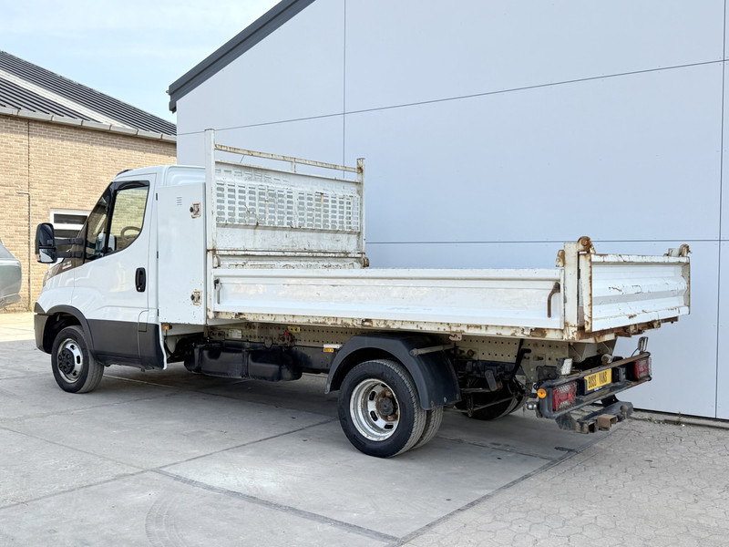 Iveco Daily 35C18 3.0 3.0 Automaat Kipper Dubbellucht 3.5t Trekhaak Airco Cruise Control - Tipper van: picture 3 Iveco Daily 35C18 3.0 3.0 Automaat Kipper Dubbellucht 3.5t Trekhaak Airco Cruise Control - Tipper van: picture 3