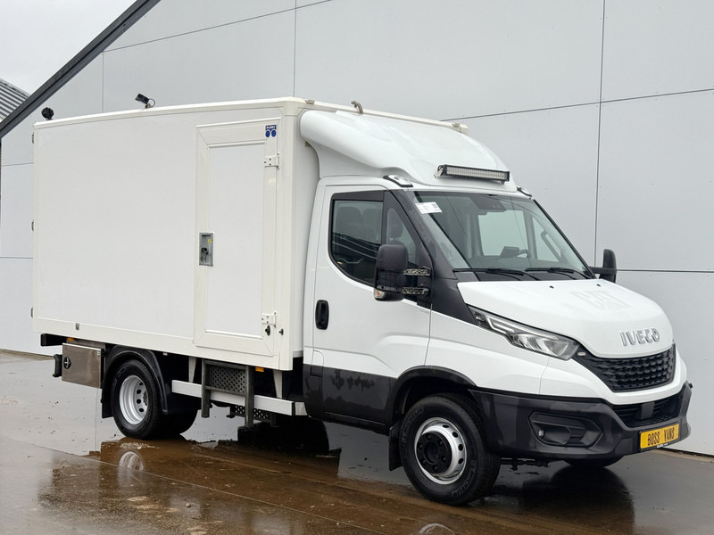 Iveco Daily Daily 70C18 3.0 *Service bus / Inbouw* LED Climate Control Cruise Control Tachograaf Standkachel Trekhaak Camera Stoelverwarming - Closed box van: picture 4 Iveco Daily Daily 70C18 3.0 *Service bus / Inbouw* LED Climate Control Cruise Control Tachograaf Standkachel Trekhaak Camera Stoelverwarming - Closed box van: picture 4