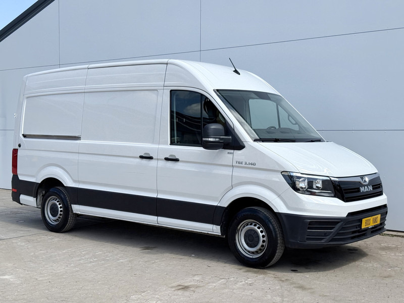 MAN TGE 3.140 2.0 TDI L3H3 Automaat Airco Cruise Control Camera Apple Carplay Parkeersensoren voor achter - Panel van: picture 4 MAN TGE 3.140 2.0 TDI L3H3 Automaat Airco Cruise Control Camera Apple Carplay Parkeersensoren voor achter - Panel van: picture 4