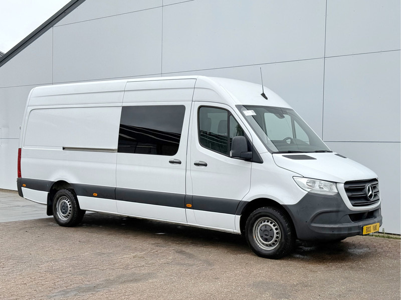 Mercedes-Benz Sprinter 319 1.9 CDI Automaat L3H2 Dubbele Cabine Mercedes ME MBUX Climate Control Camera Navigatie Trekhaak DOKA DC - Panel van, Crew cab van: picture 4 Mercedes-Benz Sprinter 319 1.9 CDI Automaat L3H2 Dubbele Cabine Mercedes ME MBUX Climate Control Camera Navigatie Trekhaak DOKA DC - Panel van, Crew cab van: picture 4